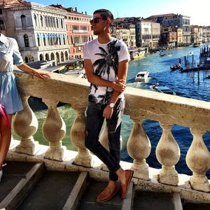 Meet your Posher, Evan